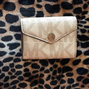 Michael Kors mini wallet